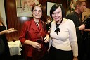 Urška Čopar, vodja prodaje pri Lisci za Slovenijo in Jožica Brodarič, modna ikona