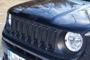 Jeep Renegade 1.6 Multijet 16v Dawn of Justice, maska v črni barvi visokega sijaja