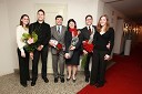 Mag. Lilijana Kornhauser Cerar, Slovenka leta 2007 z možem Igorjem, sinovoma Matejem in Andražem in njunima puncama Tejo in Tino
