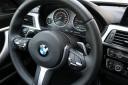BMW 320i Gran Turismo xDrive, ročno pretikanje ob volanskih ušesih