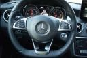 Mercedes-Benz CLA 220d, AMG podrezan usnjen volan