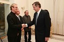 Uroš Smolej, nagrajenec Prešernovega sklada 2008 in dr. Danilo Türk, predsednik Republike Slovenije