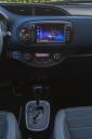 Toyota Yaris 1.5 HSD e-CVT BiTone Blue, e-CVT menjalnik je brezstopenjski samodejni