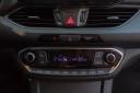 Hyundai i30 1.4 TGDI Impression, dvopodročna samodejna klimatska naprava