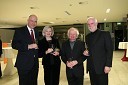 Dr. prof. David Vodušek s soprogo dr. Vesno Plevnik Vodušek, dr. Aleš Žemva in Marko Gorjanc, namestnik ravnatelja SNG Opera in balet Ljubljana