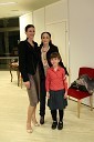 Ana Klašnja, balerina in Sanja Nešković Peršin, balerina s hčerko Milo