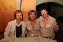 Tanja Polner, solastnica restavracije Novi Svet (v sredini) s prijateljicama