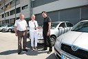 Roman in Zofija Pavčnik, podjetje RO+SO d.o.o. (pooblaščeni prodajalec in serviser vozil Škoda v Celju) in David Kovačič, direktor maloprodaje Engrotuš d.d.