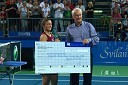 Sara Errani, zmagovalka Banka Koper Slovenia Open in Vojko Čok, predsednik uprave Banka Koper d.d.