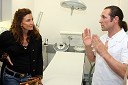 Predstavitev dela v Medicinskem centru – dr. Borut Žgavec, dermatovenerolog z obiskovalko