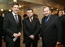 Božidar Novak, direktor komunikacijske skupine SPEM, Tomaž Toplak, predsednik uprave KAD (Kapitalska družba) in Aleš Hauc, generalni direktor Pošte Slovenija