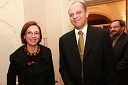 Mirjana Koren, direktorica Pokrajinskega muzeja Maribor in Denis Podgornik, prokurist podjetja Protect